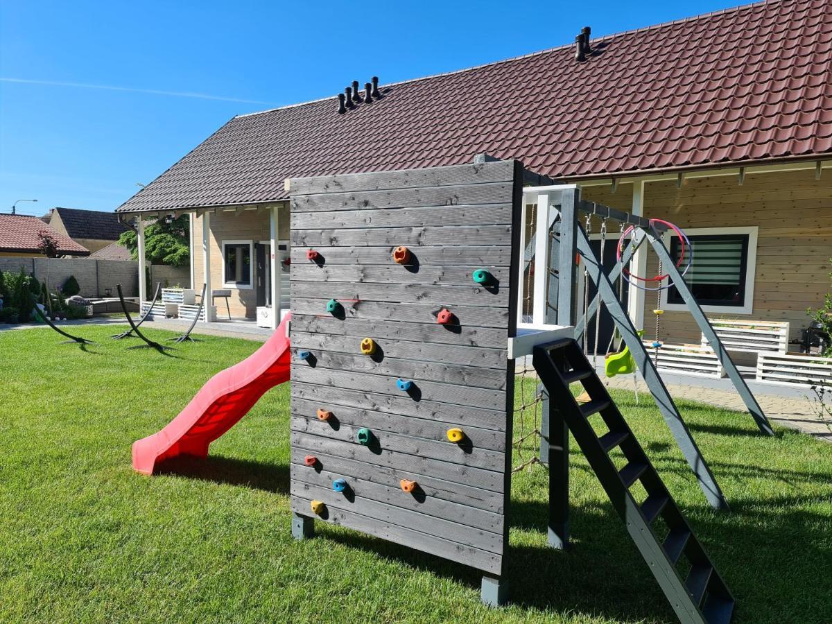 Ekosfera Pilawa Borne Sulinowo Exterior foto